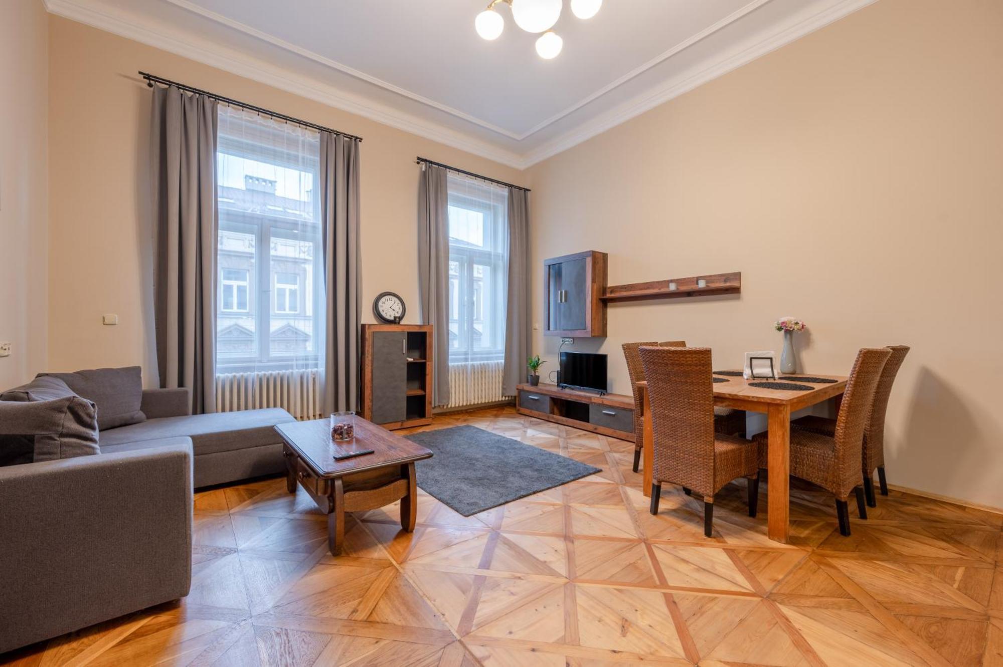 Palace Petrarca Apartament *