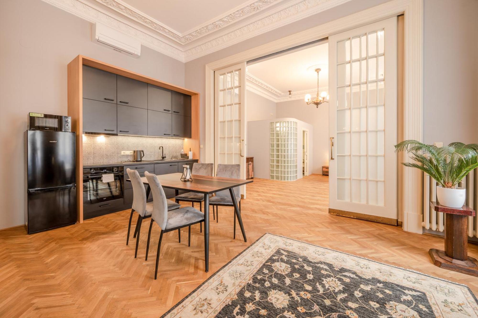Palace Petrarca Apartament